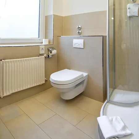 Hotel Sure By Western 3*