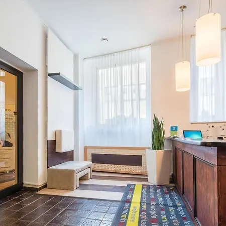 Sure By Western 호텔