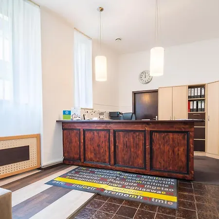 Hotel Sure By Western 3*