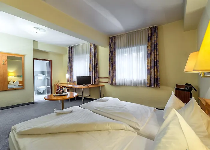 Hotel Sure By Western 3*